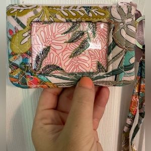 EUC VERA BRADLEY CARDHOLDER ON LANYARD